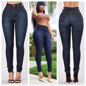 Fashion Nova Classic skinny jeans